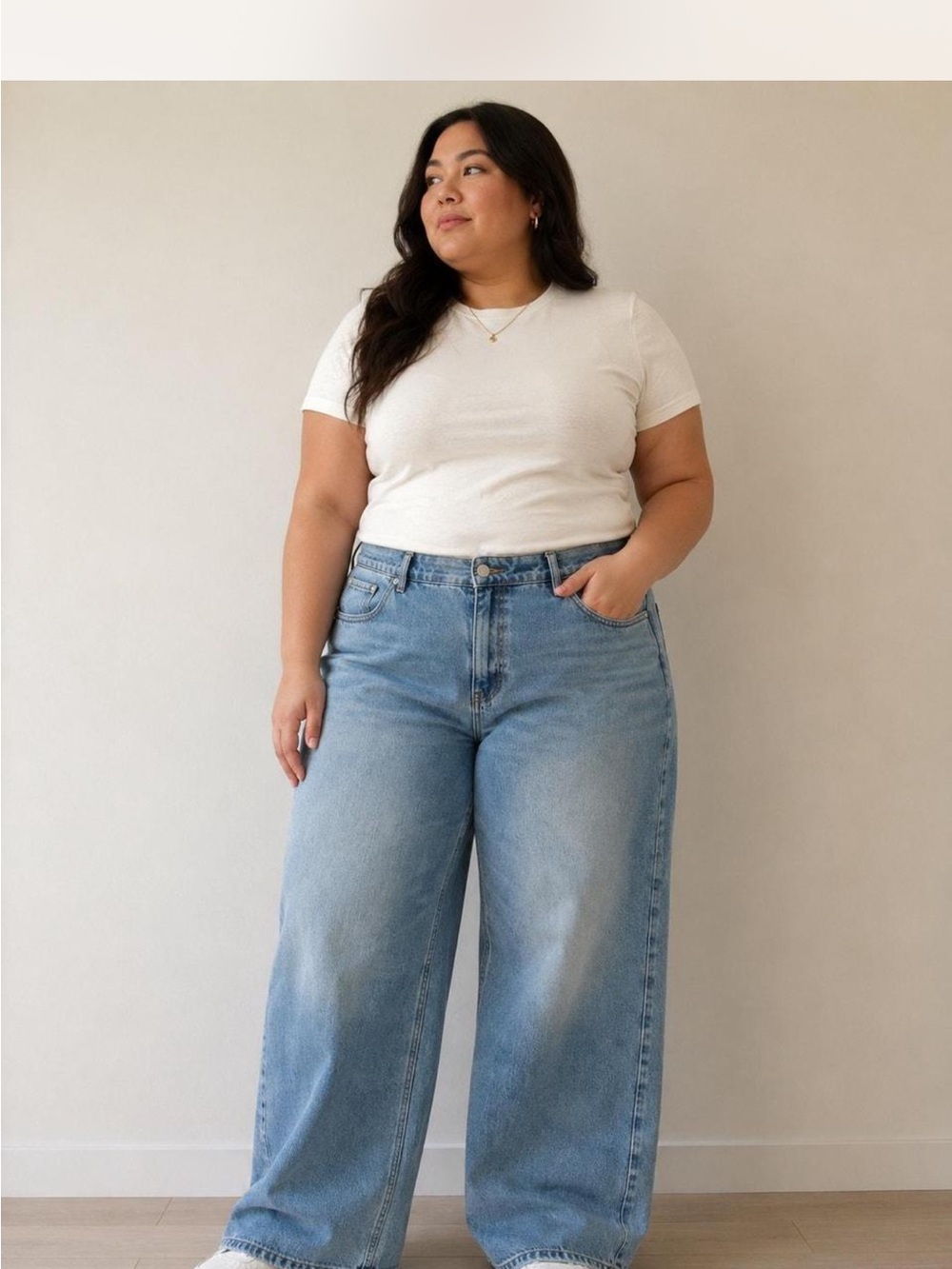 High-Rise Wide Leg Jeans in Light Blue Wash